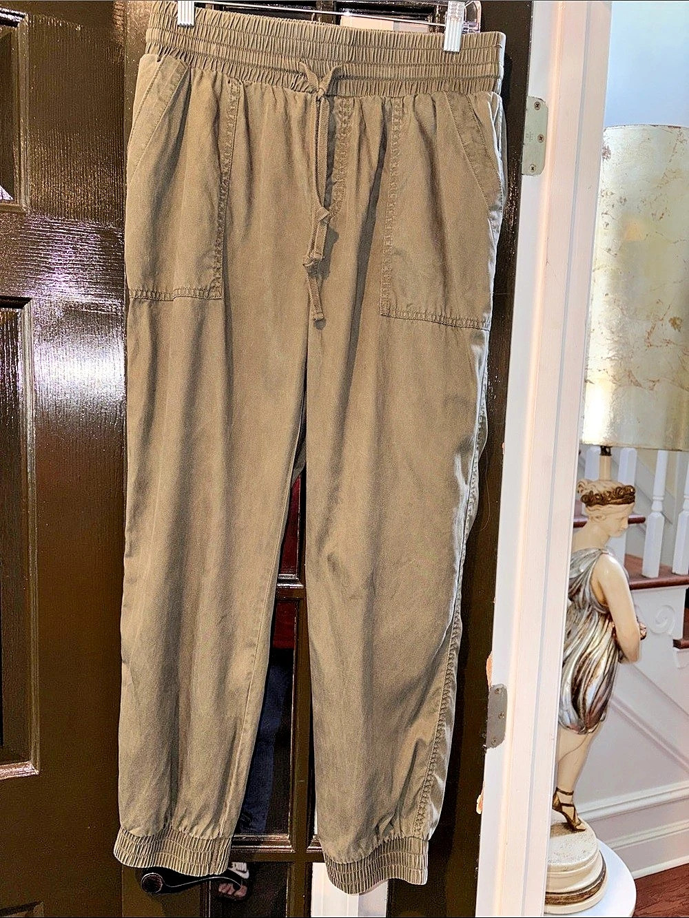 New Day Jogger Pants in Brown Size Medium Like New